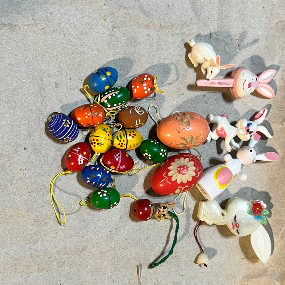 Tiny Easter Ornament Lot Multicolor Vintage Wood Eggs Bunny Figure